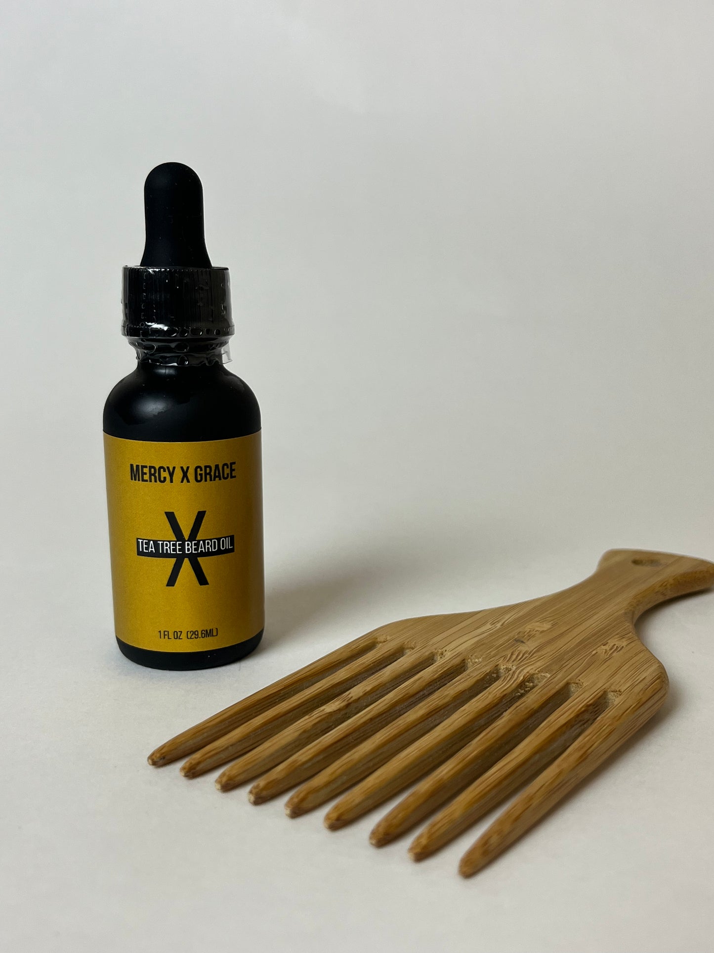 Beard & Hair oil + accessory